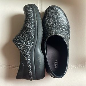 Women’s Crocs (healthcare) clogs